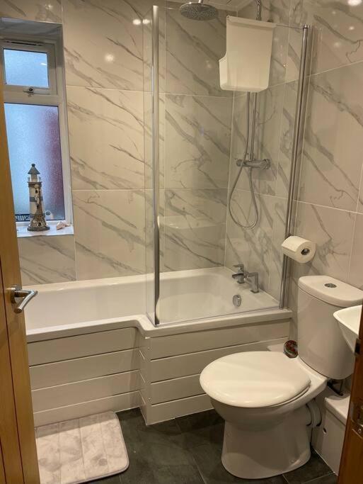 3 Bedroom Terrace Holiday Home Great Torrington Luaran gambar